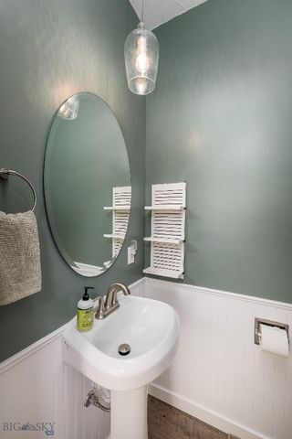 421 N C Street, Livingston, MT 59047