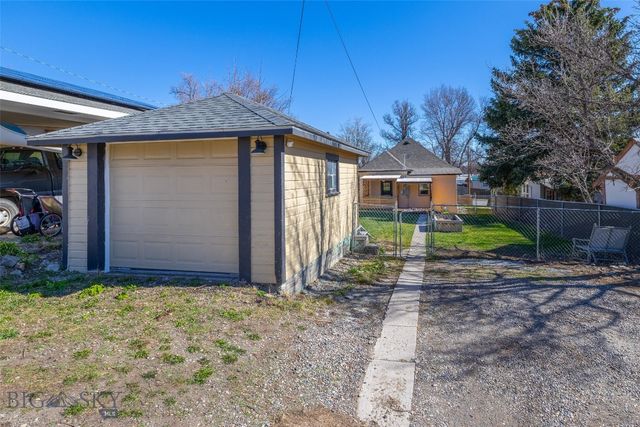 421 N C Street, Livingston, MT 59047