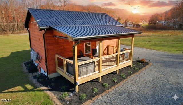 191 Highway 32, Cosby, TN 37722