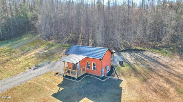 191 Highway 32, Cosby, TN 37722