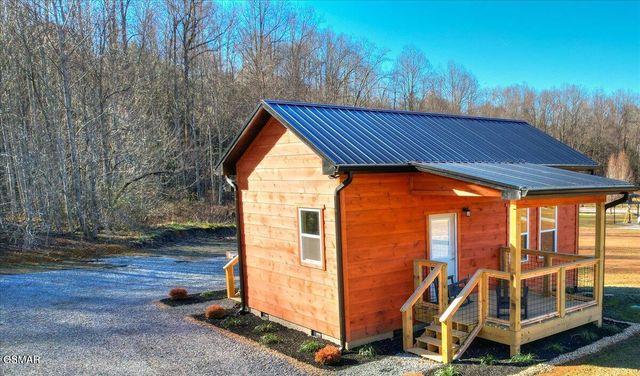 191 Highway 32, Cosby, TN 37722