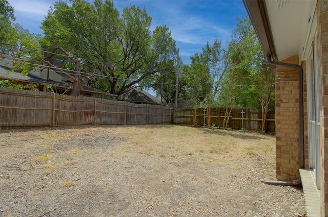 5109 Parliament Drive, Arlington, TX 76017