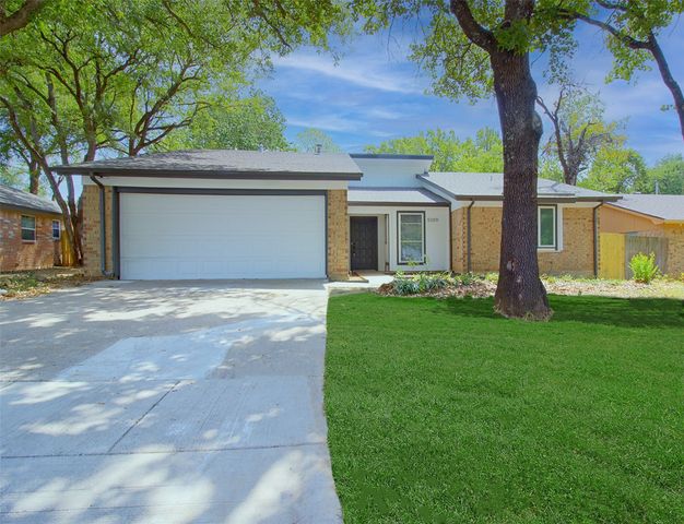 5109 Parliament Drive, Arlington, TX 76017