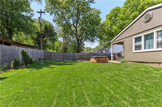 6109 W 54th Street, Mission, KS 66202