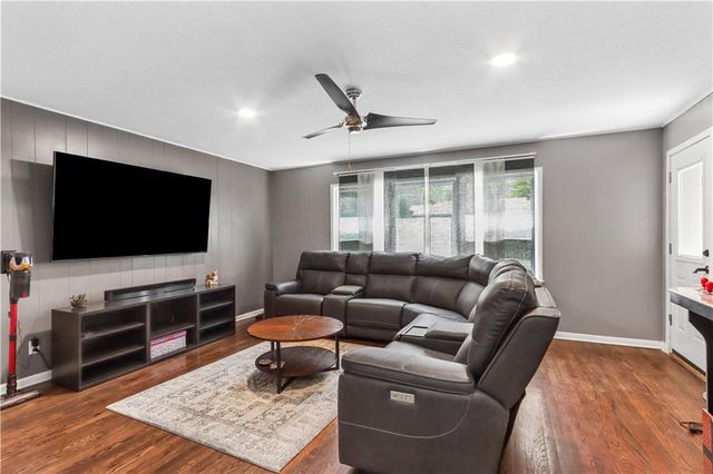 6109 W 54th Street, Mission, KS 66202