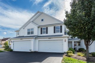 2820 Glacier Way B, Wauconda, IL 60084