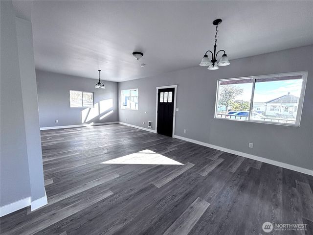 207 N Birch St, Odessa, WA 99159