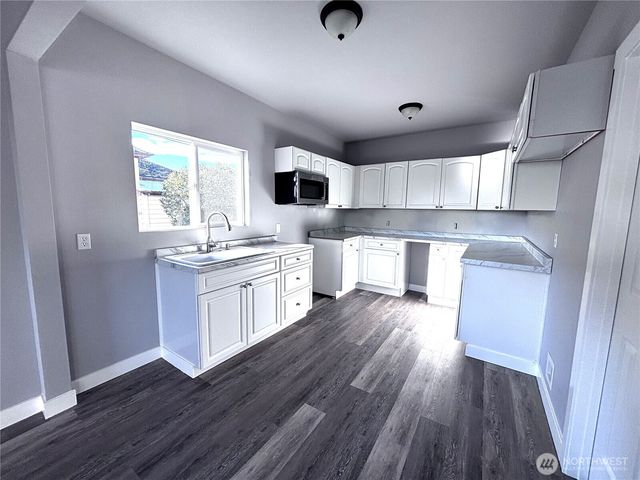 207 N Birch St, Odessa, WA 99159