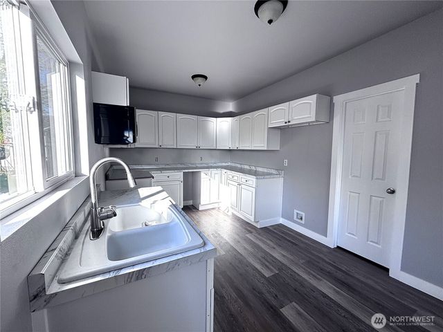 207 N Birch St, Odessa, WA 99159