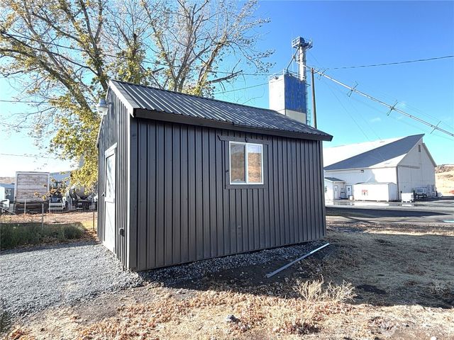 207 N Birch St, Odessa, WA 99159