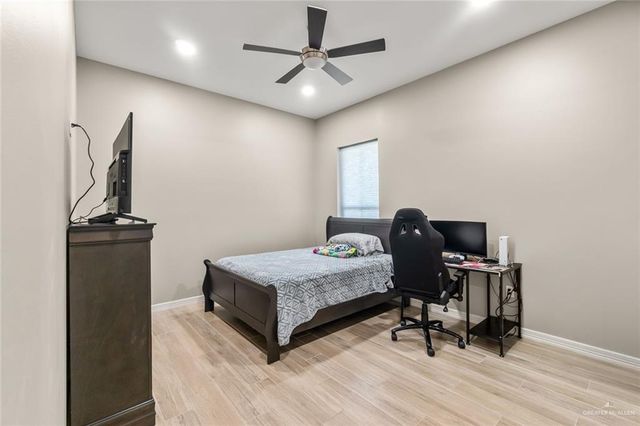 6434 El Camino Real, Harlingen, TX 78552