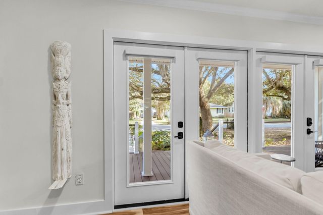 10 Tovey Road, Charleston, SC 29407