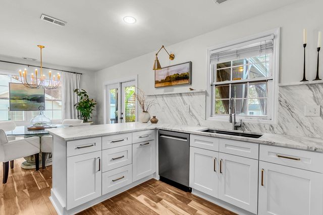 10 Tovey Road, Charleston, SC 29407