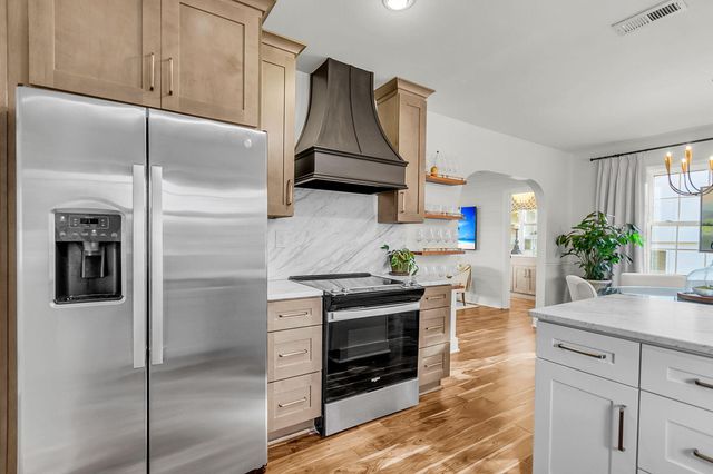 10 Tovey Road, Charleston, SC 29407