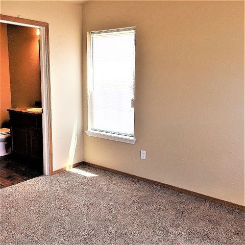 2804 W Lakewood Drive, Fayetteville, AR 72704