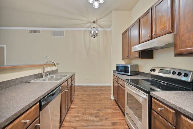 2305 Worthington Street 103, Dallas, TX 75204