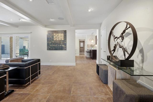 696 S Warm Sands Drive, Palm Springs, CA 92264