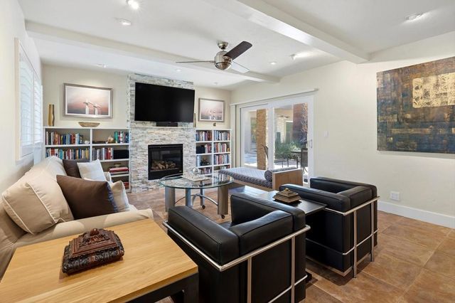 696 S Warm Sands Drive, Palm Springs, CA 92264