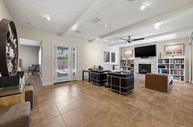696 S Warm Sands Drive, Palm Springs, CA 92264