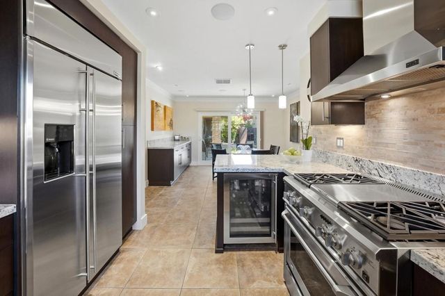 696 S Warm Sands Drive, Palm Springs, CA 92264