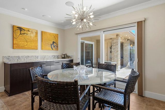 696 S Warm Sands Drive, Palm Springs, CA 92264