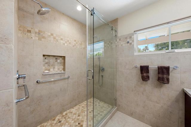 696 S Warm Sands Drive, Palm Springs, CA 92264