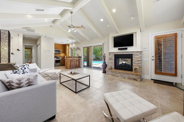 696 S Warm Sands Drive, Palm Springs, CA 92264