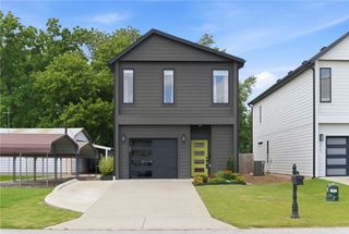 219 W Birch Street, Rogers, AR 72756