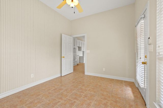 3140 Farm Road 195, Paris, TX 75462