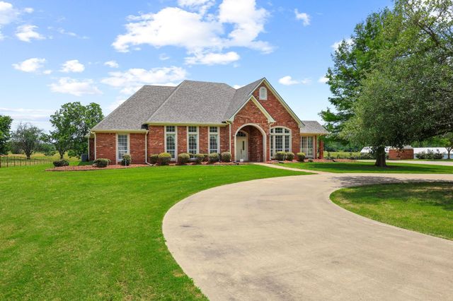 3140 Farm Road 195, Paris, TX 75462