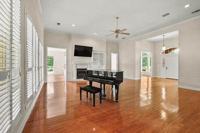 3140 Farm Road 195, Paris, TX 75462