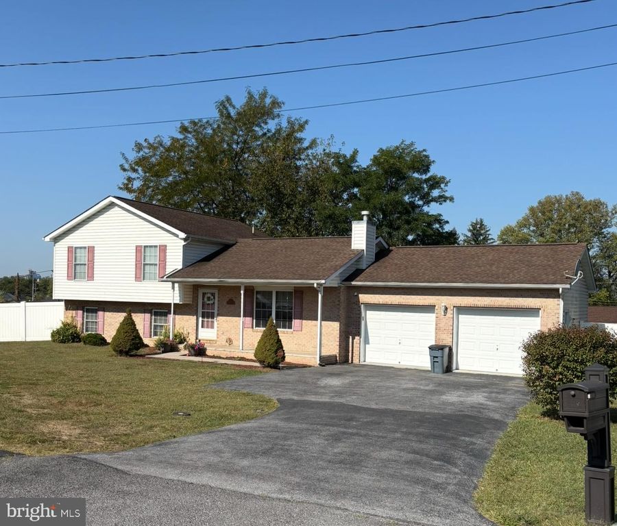 1007 NASH CT, Martinsburg, WV 25401