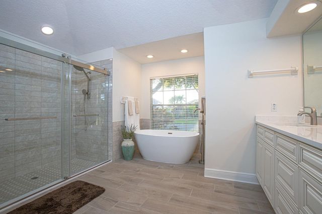 2897 COUNTRY WOODS LANE, Palm Harbor, FL 34683