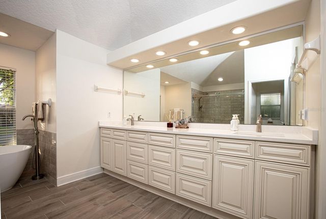 2897 COUNTRY WOODS LANE, Palm Harbor, FL 34683