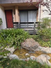 21900 Marylee Street 277, Woodland Hills, CA 91367