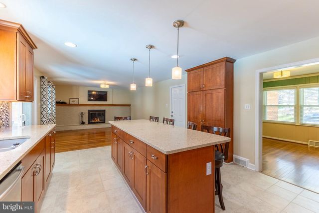 19 SAINT REGIS DR, Newark, DE 19711