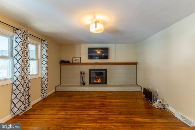 19 SAINT REGIS DR, Newark, DE 19711