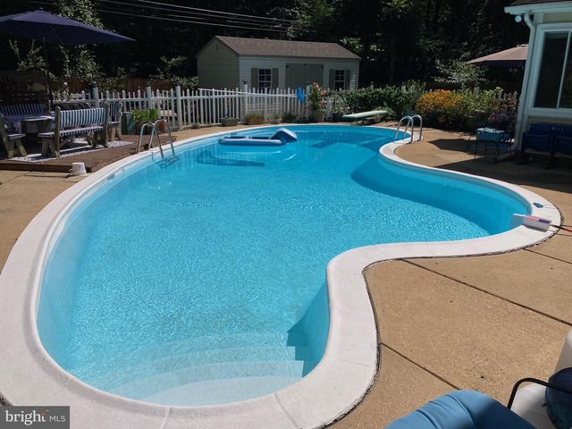 19 SAINT REGIS DR, Newark, DE 19711