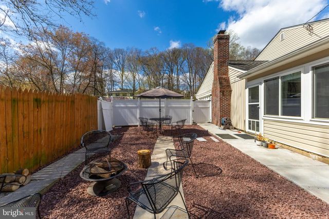 19 SAINT REGIS DR, Newark, DE 19711