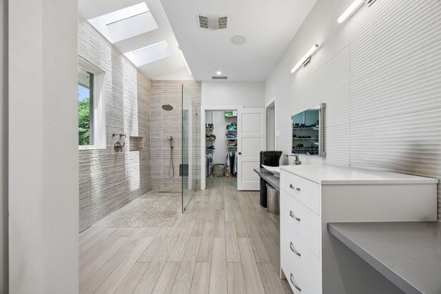 8423 Santa Clara Drive, Dallas, TX 75218