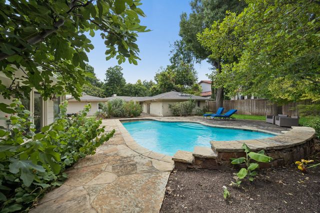 8423 Santa Clara Drive, Dallas, TX 75218