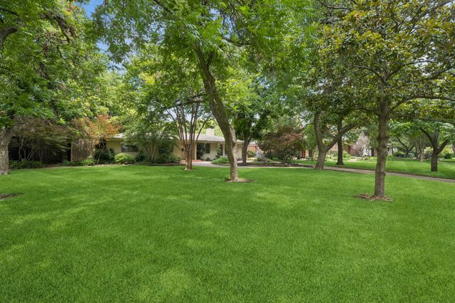 8423 Santa Clara Drive, Dallas, TX 75218