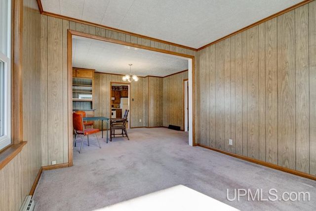 4113 N Shore Drive, Menominee, MI 49858