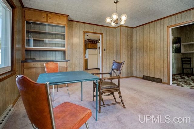 4113 N Shore Drive, Menominee, MI 49858