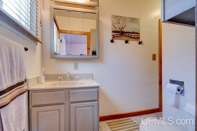 4113 N Shore Drive, Menominee, MI 49858