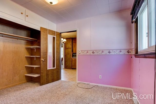 4113 N Shore Drive, Menominee, MI 49858