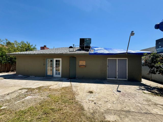 1620 N D Street, Madera, CA 93638