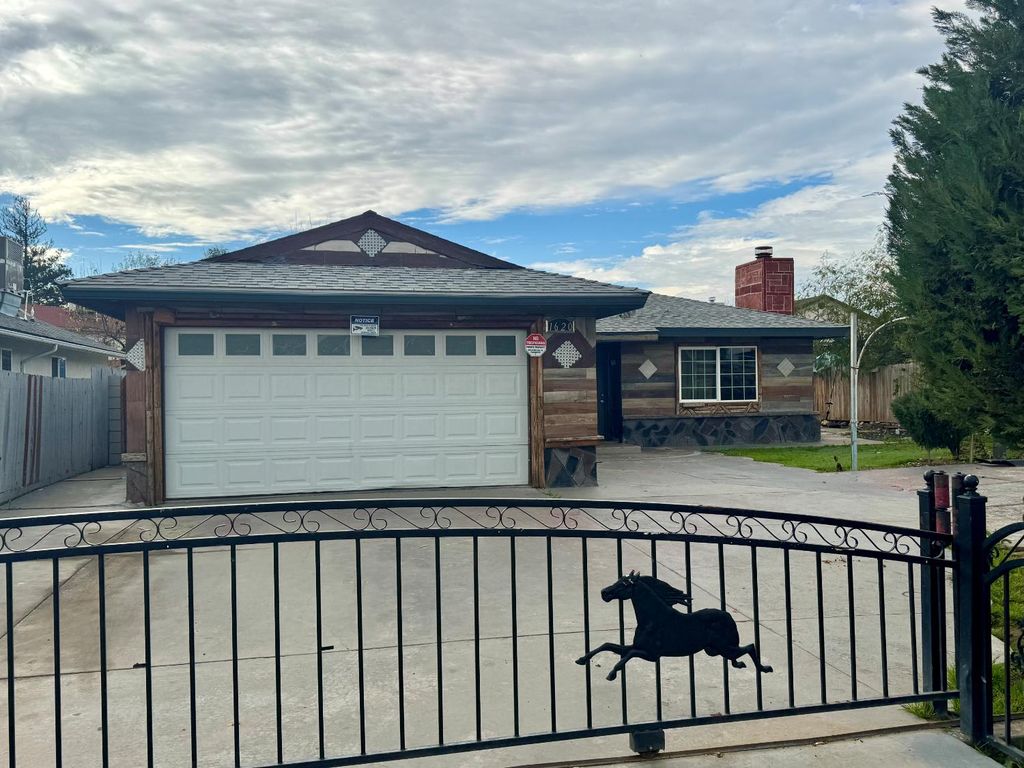 1620 N D Street, Madera, CA 93638