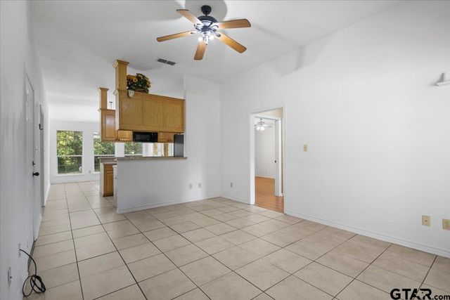 13427 Ronald Cir., Tyler, TX 75709