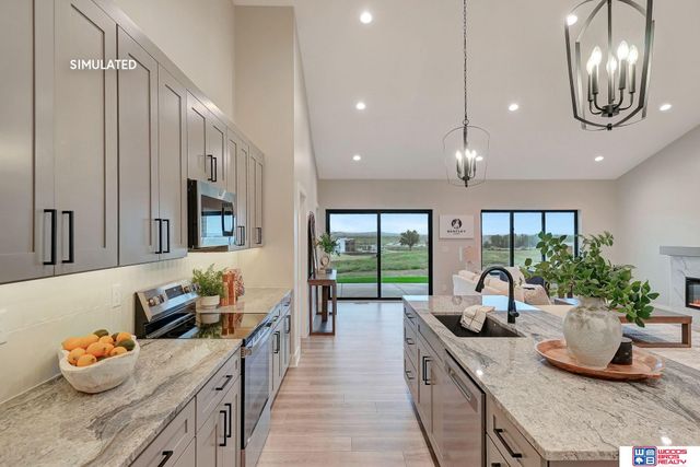 8032 S 43rd Street, Lincoln, NE 68516